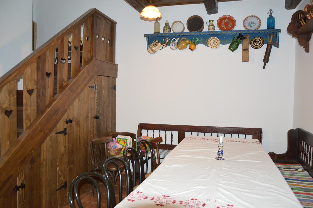Szent Ivan Vendeghaz Tata Buitenkant foto